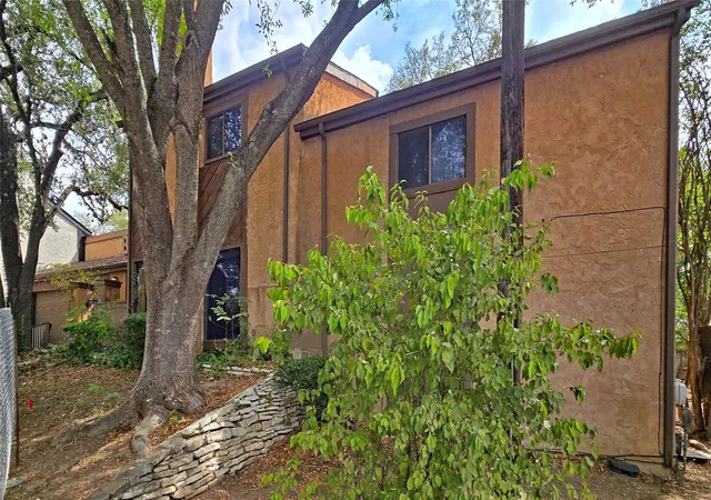 Photo 2 of Townhouse for sale at 8801 Merion Cir, Austin, TX 78754 | MLS# 3550678 | Listing updated on 2026-10-07