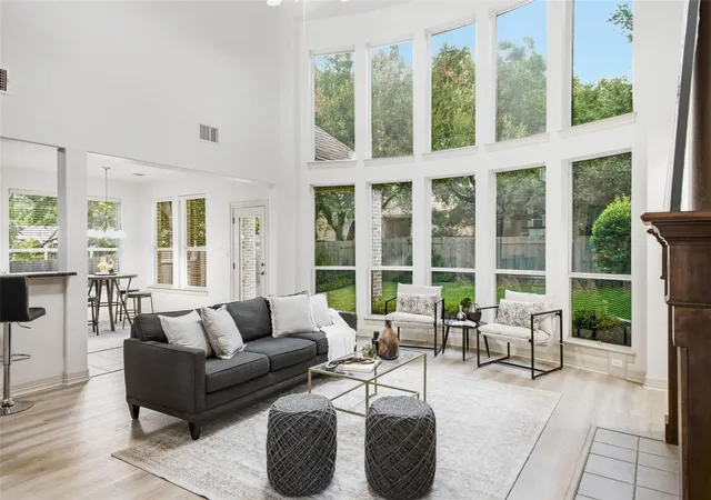 Photo 3 of Single family home for sale at 15525 Echo Hills Dr, Austin, TX 78717 | MLS# 6153780 | Listing updated on 2026-10-03