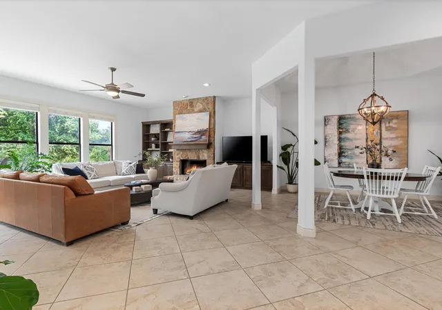 Photo 4 of Single family home for sale at 17 Chandon Ln, Austin, TX 78734 | MLS# 4414050 | Listing updated on 2026-10-25