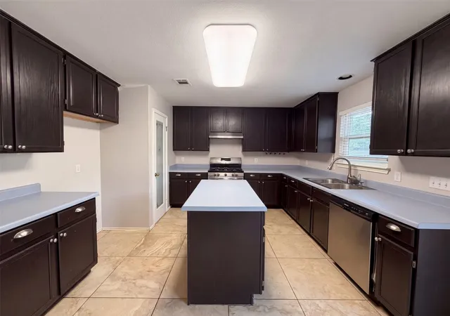 Photo 2 of Single family home for sale at 1722 Woods Blvd, Round Rock, TX 78681 | MLS# 5350250 | Listing updated on 2026-10-29
