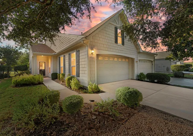 Photo 2 of Single family home for sale at 121 Dickens Cir, Georgetown, TX 78633 | MLS# 1733599 | Listing updated on 2026-10-08