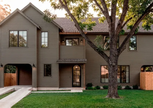 Single family home for sale at 901 Shady Ln, Austin, TX 78702 | MLS# 1811224