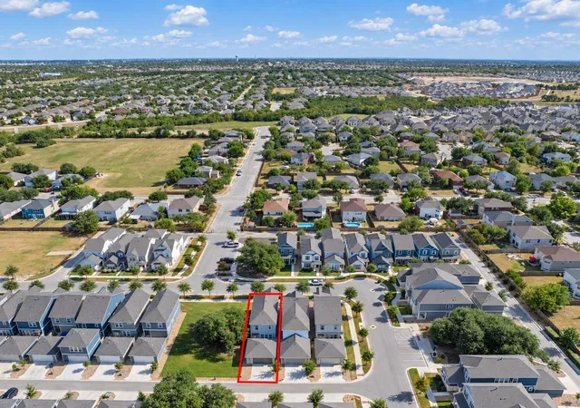 Photo 3 of Condo for sale at 1653 Coral Sunrise Trl, Leander, TX 78641 | MLS# 5757443 | Listing updated on 2026-10-02
