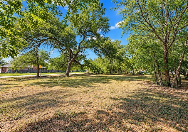 Photo 1 of Land for sale at 917 Proctor St, Lockhart, TX 78644 | MLS# 1804085 | Listing updated on 2026-10-02