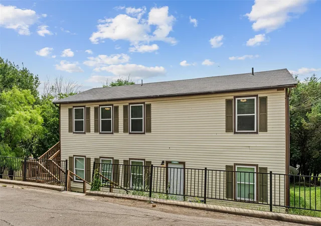 Multi family home for sale at 1009-1019 Advance St, San Marcos, TX 78666 | MLS# 4443335