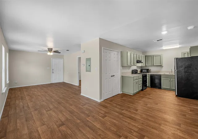 Photo 3 of House for sale at 1009-1019 Advance St, San Marcos, TX 78666 | MLS# 4443335 | Listing updated on 2026-09-26