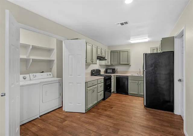 Photo 4 of House for sale at 1009-1019 Advance St, San Marcos, TX 78666 | MLS# 4443335 | Listing updated on 2026-09-26