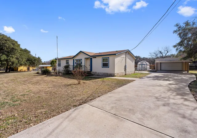 Photo 1 of Sale Pending at 502 E Pecan Dr, Johnson City, TX 78636 | MLS# 2297092 | Listing updated on 2026-10-01