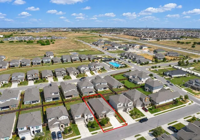 Photo 3 of Single family home for sale at 4317 Chapel Hl St, Round Rock, TX 78665 | MLS# 5970052 | Listing updated on 2026-09-26