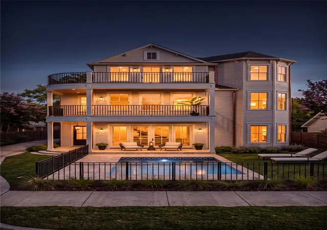 Photo 4 of Single family home for sale at 4708 Gonzales St #1, Austin, TX 78702 | MLS# 3533445 | Listing updated on 2026-10-04