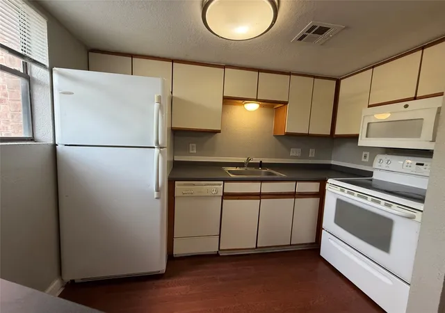Photo 2 of Condo for sale at 2500 Burleson Rd #209, Austin, TX 78741 | MLS# 5697864 | Listing updated on 2026-09-26