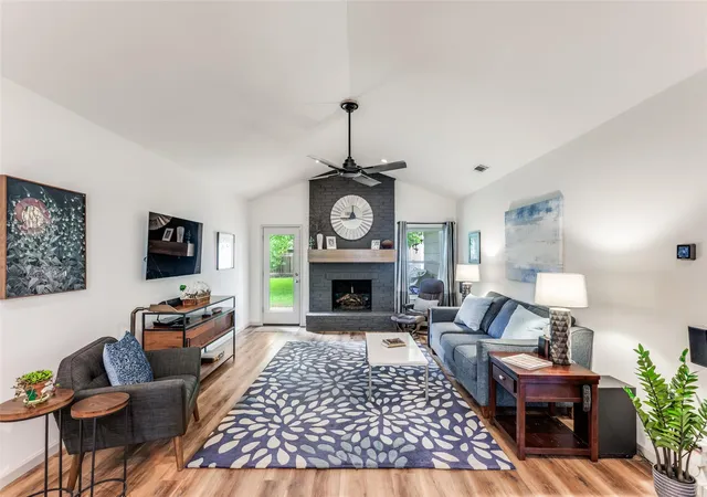 Photo 3 of Single family home for sale at 3204 Benbrook Dr, Austin, TX 78757 | MLS# 6175085 | Listing updated on 2026-10-02