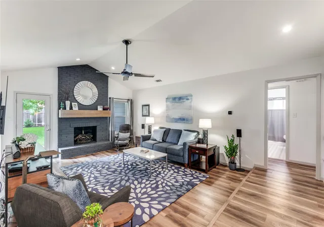 Photo 4 of Single family home for sale at 3204 Benbrook Dr, Austin, TX 78757 | MLS# 6175085 | Listing updated on 2026-10-02