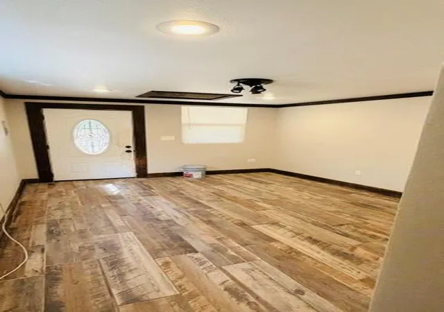 Photo 4 of Single family home for sale at 125 Mcdowell Rd, Del Valle, TX 78617 | MLS# 7447452 | Listing updated on 2026-09-26