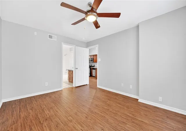 Photo 4 of Condo for sale at 6804 N Capital Of Texas Hwy #621, Austin, TX 78731 | MLS# 2354153 | Listing updated on 2026-09-26