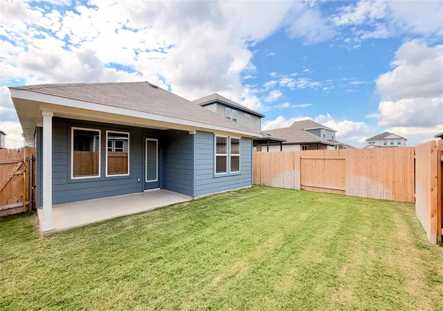 Photo 4 of Single family home for sale at 121 Woodbrook Dr, Georgetown, TX 78626 | MLS# 2994154 | Listing updated on 2026-10-15