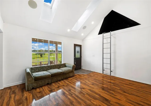 Photo 3 of Single family home for sale at 358 Easley Rd, Smithville, TX 78957 | MLS# 4310259 | Listing updated on 2026-09-26