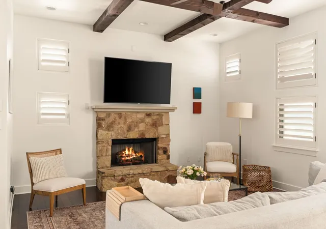 Photo 3 of Single family home for sale at 2324 Kinney Rd, Austin, TX 78704 | MLS# 6603303 | Listing updated on 2026-10-07