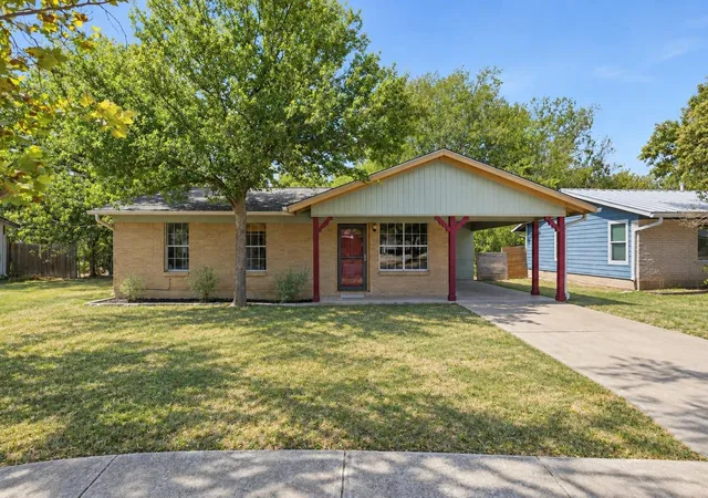 Photo 1 of Single family home for sale at 5306 Wellington Dr, Austin, TX 78723 | MLS# 2286162 | Listing updated on 2026-10-07