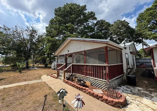 Photo 4 of Single family home for sale at 126 & 120 Horseshoe Dr, Bastrop, TX 78602 | MLS# 7171843 | Listing updated on 2026-10-01
