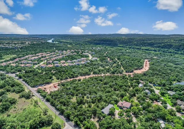 Photo 1 of Land for sale at 905 Quinlan Park Rd S, Austin, TX 78732 | MLS# 9475818 | Listing updated on 2026-09-25