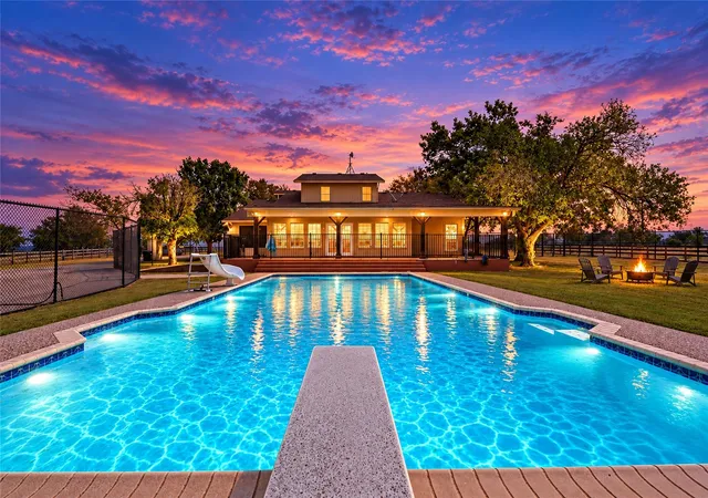 Photo 4 of Single family home for sale at 2750 County Rd 100, Hutto, TX 78634 | MLS# 5821129 | Listing updated on 2026-10-05