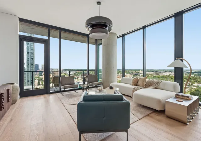 Photo 2 of Condo for sale at 610 Davis St #2312, Austin, TX 78701 | MLS# 7376115 | Listing updated on 2026-10-03