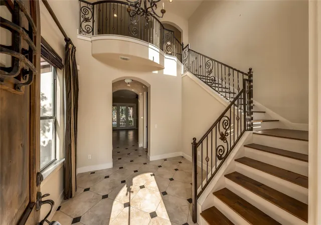 Single family home for sale at 1036 Liberty Park Dr #20, Austin, TX 78746 | MLS# 9442304