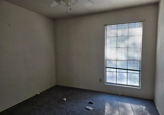 Photo 3 of Single family home for sale at 2011 Castle Crk Dr, San Marcos, TX 78666 | MLS# 6528152 | Listing updated on 2026-10-27