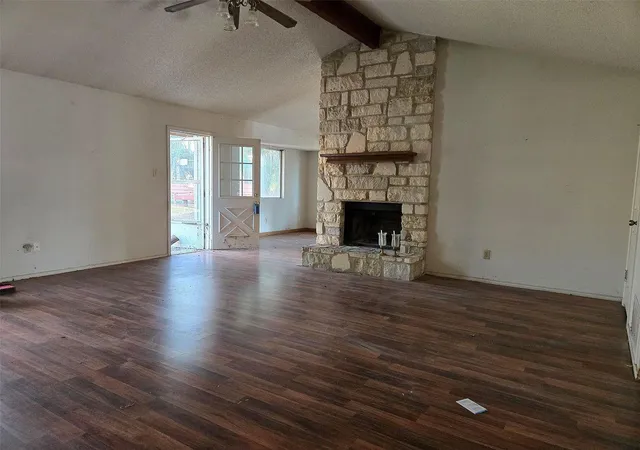 Photo 4 of Single family home for sale at 2011 Castle Crk Dr, San Marcos, TX 78666 | MLS# 6528152 | Listing updated on 2026-10-27