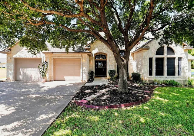 Photo 3 of Single family home for sale at 110 Dog Leg St, Marble Falls, TX 78654 | MLS# 5501480 | Listing updated on 2026-09-26