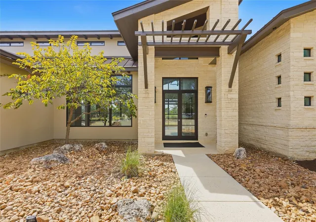 Photo 2 of Single family home for sale at 449 Ranch Fls, Boerne, TX 78015 | MLS# 3888304 | Listing updated on 2026-09-26