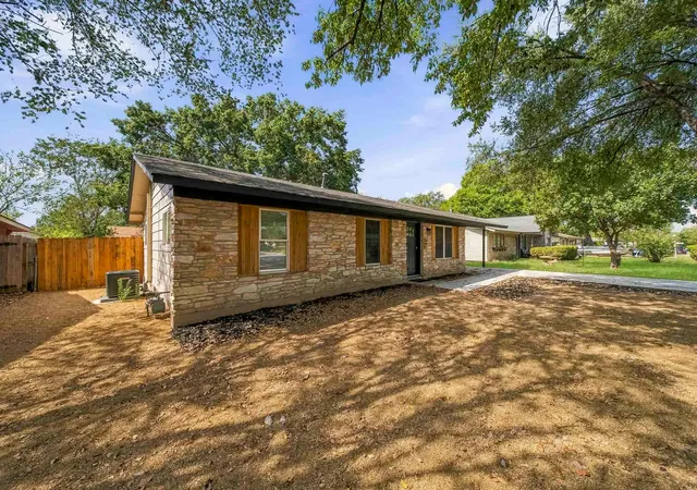 Photo 3 of Single family home for sale at 407 Tamworth Ave, Austin, TX 78745 | MLS# 1061746 | Listing updated on 2026-10-06