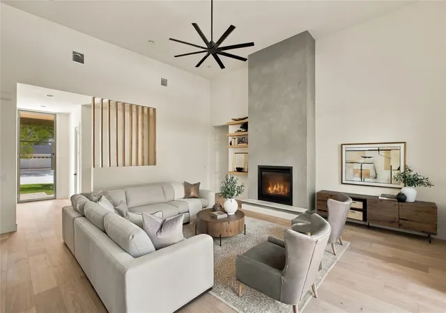 Photo 3 of Single family home for sale at 2502 Greenlawn Pkwy, Austin, TX 78757 | MLS# 6379530 | Listing updated on 2026-10-07