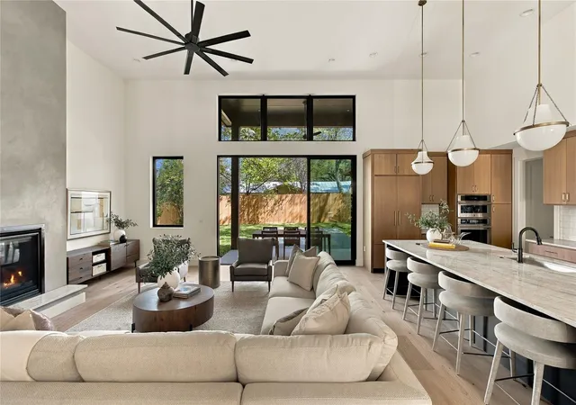 Photo 4 of Single family home for sale at 2502 Greenlawn Pkwy, Austin, TX 78757 | MLS# 6379530 | Listing updated on 2026-10-07