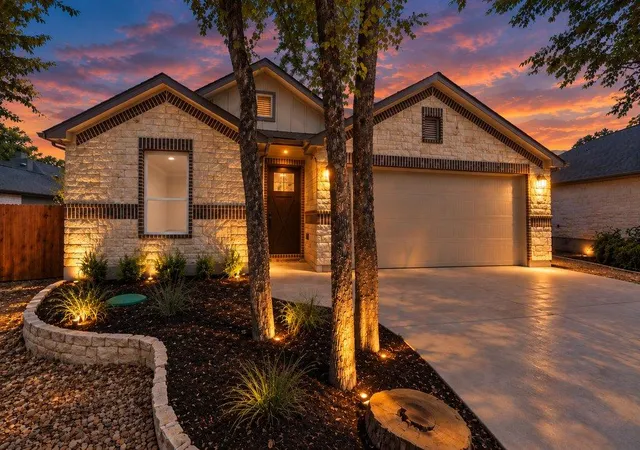 Photo 1 of Single family home for sale at 181 Augusta Dr, Wimberley, TX 78676 | MLS# 7332182 | Listing updated on 2026-10-06