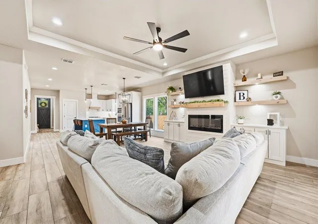 Photo 4 of Single family home for sale at 181 Augusta Dr, Wimberley, TX 78676 | MLS# 7332182 | Listing updated on 2026-10-06