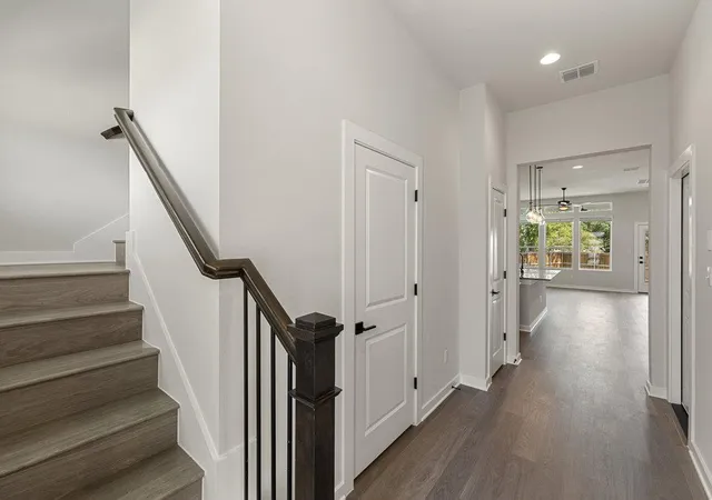 Photo 3 of Single family home for sale at 17511 Emperador Dr, Round Rock, TX 78664 | MLS# 4550616 | Listing updated on 2026-10-04