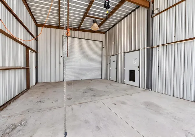 Photo 4 of Single family home for sale at 308 S Dalton St, Bartlett, TX 76511 | MLS# 5568709 | Listing updated on 2026-09-26
