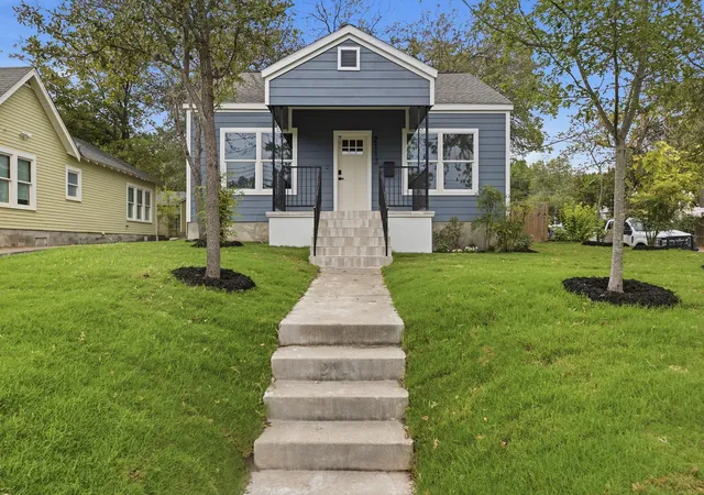 Photo 1 of Single family home for sale at 2113 Wilson St, Austin, TX 78704 | MLS# 2572205 | Listing updated on 2026-10-07