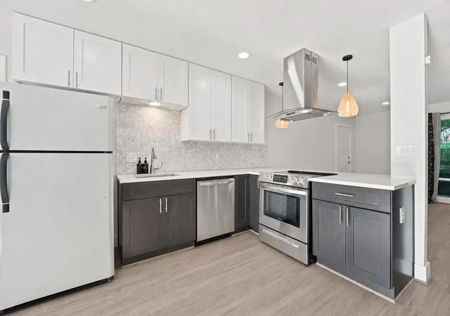 Condo for sale at 5332 Balcones Dr #B, Austin, TX 78731 | MLS# 4414495