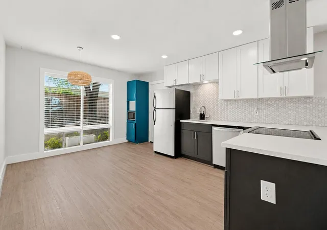Photo 3 of Condo for sale at 5332 Balcones Dr #B, Austin, TX 78731 | MLS# 4414495 | Listing updated on 2026-10-05