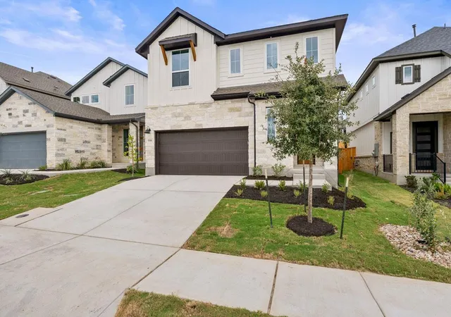 Photo 1 of Single family home for sale at 586 Darley Oak Dr, Dripping Springs, TX 78620 | MLS# 3197158 | Listing updated on 2026-10-05