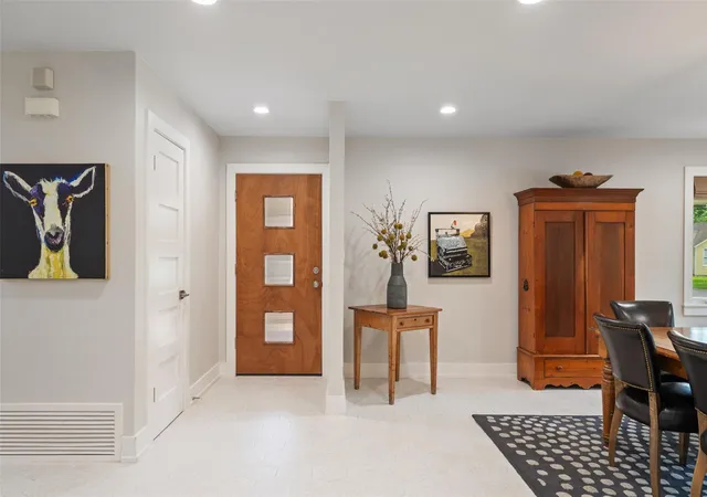 Photo 2 of Single family home for sale at 1254 S Church St, Georgetown, TX 78626 | MLS# 5754903 | Listing updated on 2026-09-28