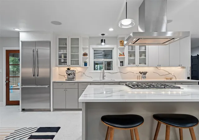 Photo 3 of Single family home for sale at 1254 S Church St, Georgetown, TX 78626 | MLS# 5754903 | Listing updated on 2026-09-28