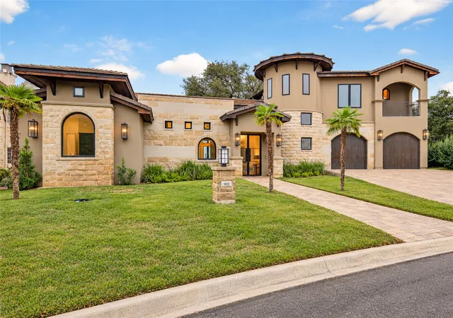 Photo 2 of Single family home for sale at 901 Sun Ray, Marble Falls, TX 78657 | MLS# 1501103 | Listing updated on 2026-09-27