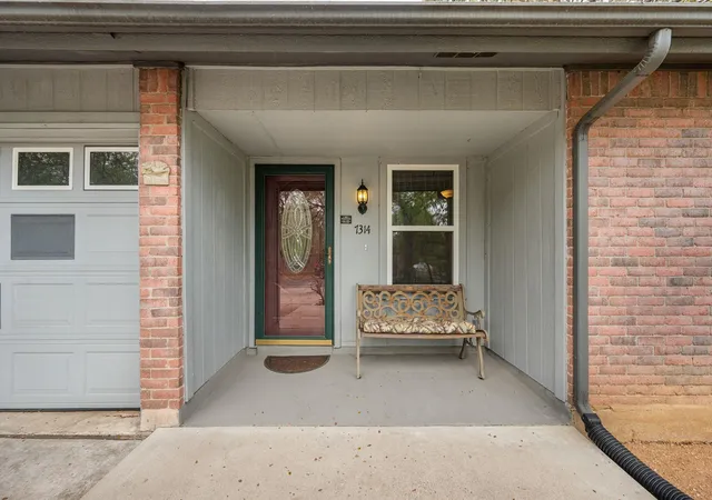 Photo 2 of Single family home for sale at 7314 Eganhill Dr, Austin, TX 78745 | MLS# 2721675 | Listing updated on 2026-10-03