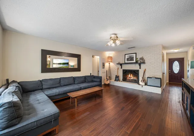 Photo 4 of Single family home for sale at 7314 Eganhill Dr, Austin, TX 78745 | MLS# 2721675 | Listing updated on 2026-10-03