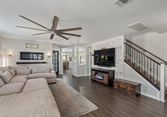 Photo 3 of Single family home for sale at 19629 San Chisolm Dr, Round Rock, TX 78664 | MLS# 6633194 | Listing updated on 2026-09-27
