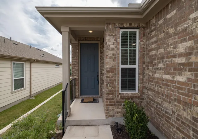 Photo 3 of Single family home for sale at 716 Kitty Hawk Rd, Georgetown, TX 78633 | MLS# 4116209 | Listing updated on 2026-09-27
